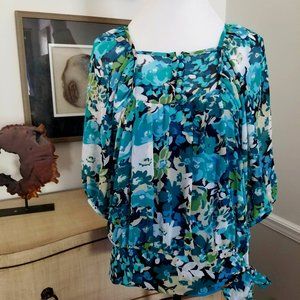 Top Blouse. Floral Print. Shades of Blue. A.N.A Brand. Size Medium.